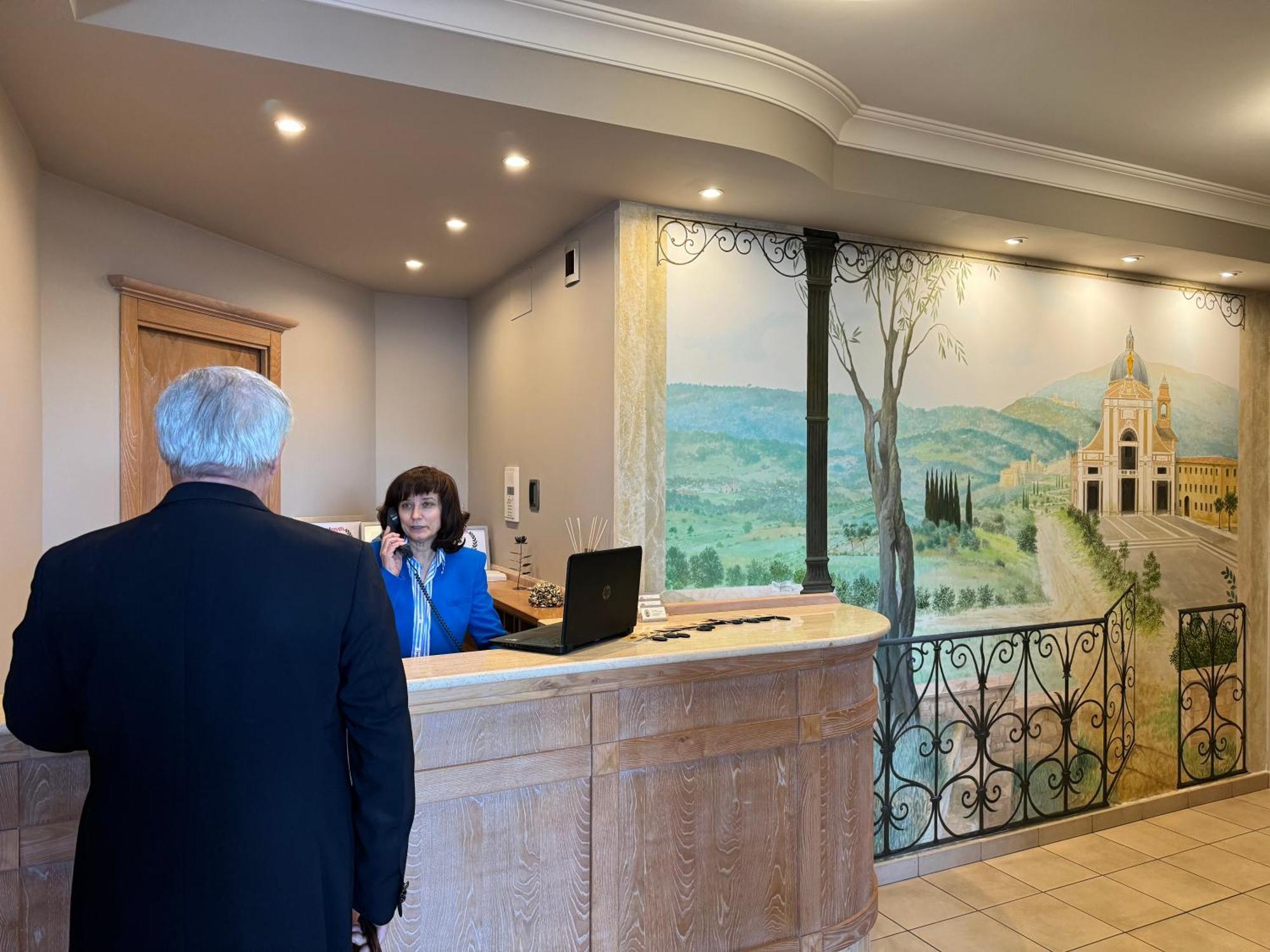 Hotel Cladan Assisi Eksteriør billede