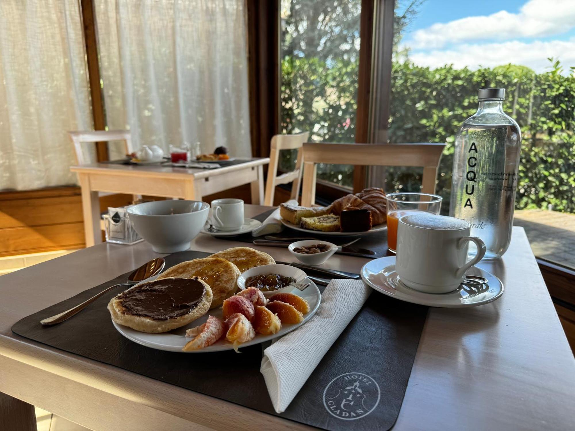 Hotel Cladan Assisi Eksteriør billede